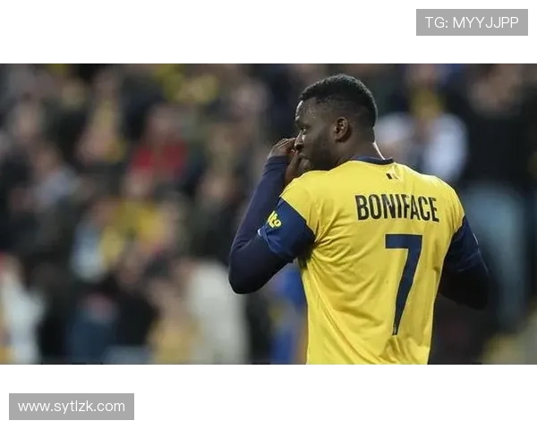 博尼法斯背身与推进能力解析