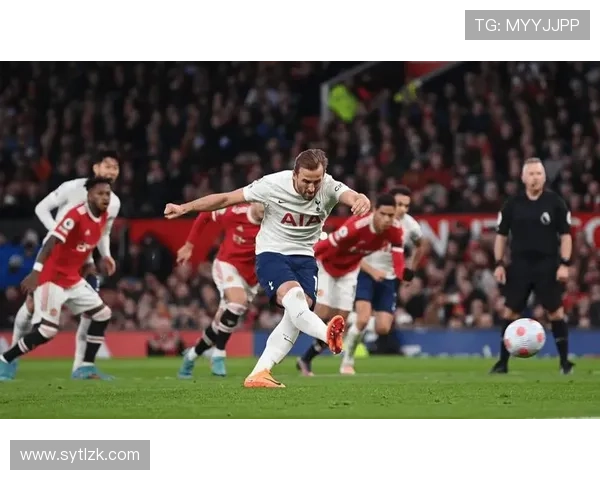 热刺战术混乱与更衣室矛盾持续显现,阶段性问题对争四形势造成影响 热刺战术混乱与更衣室矛盾持续显现,阶段性问题对争四形势造成影响